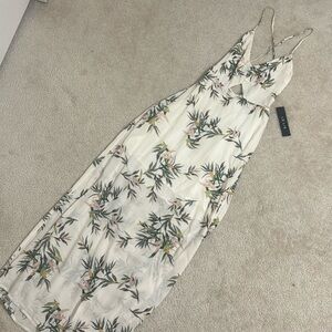 BRAND NEW! Backless Summer Boho Maxi Dress